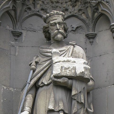 480px Aethelberht of Kent sculpture on Canterbury Cathedral crop