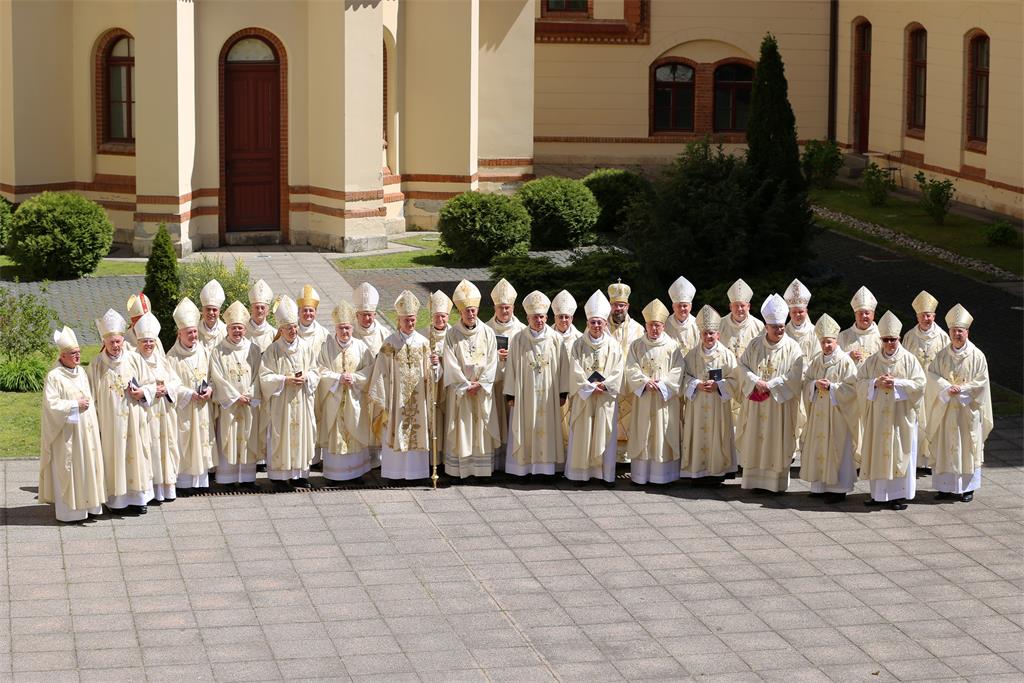 230429 Liturgijski početak službe zagrebačkog nadbiskupa mons. Dražena Kutleše 79