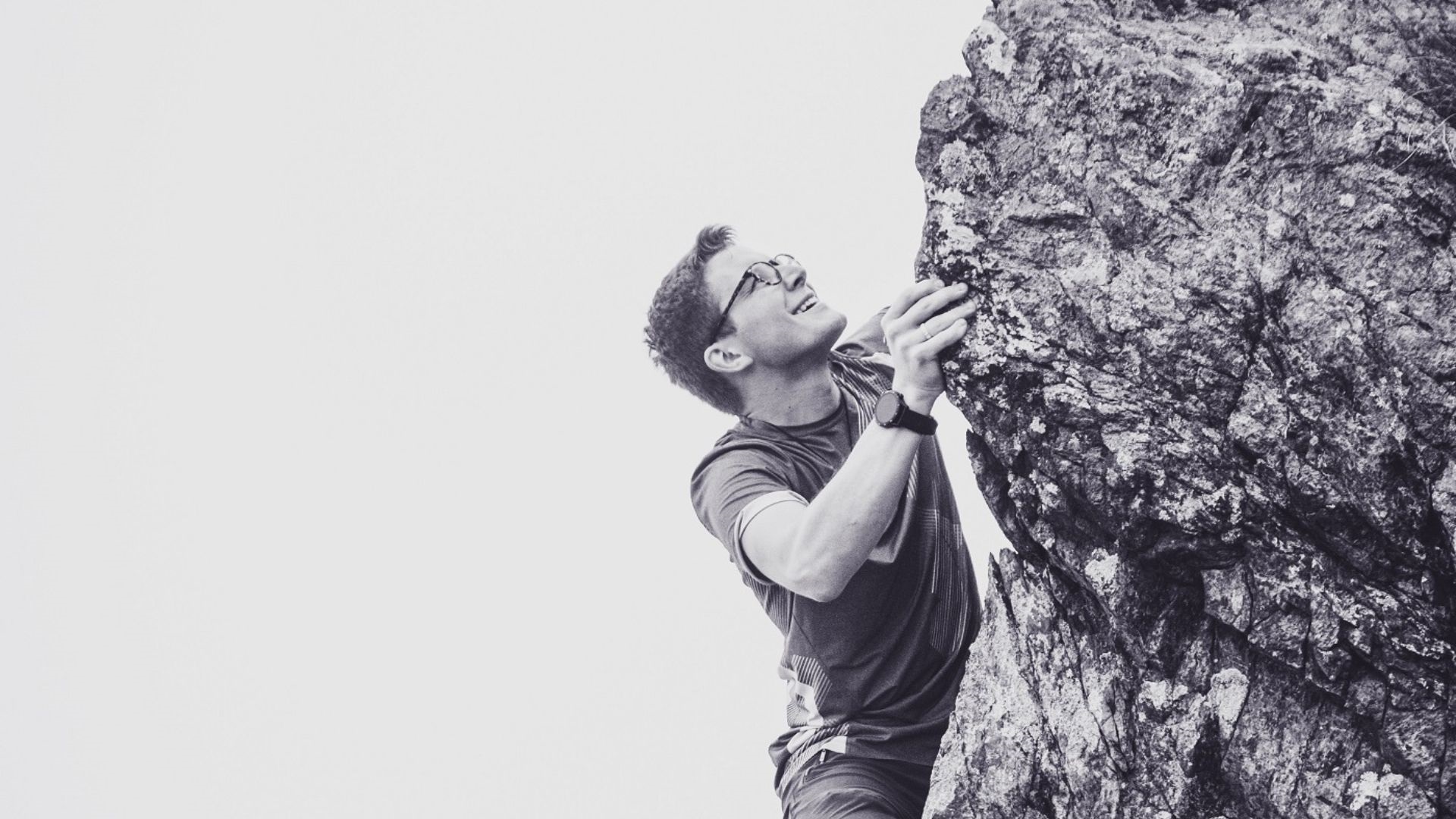 muškarac uspon man climbing cathopic naslovna